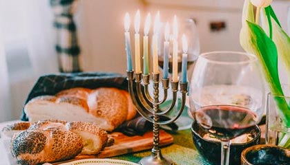 苏超南通队主场迎战苏州队,上半场南通队1:0苏州队